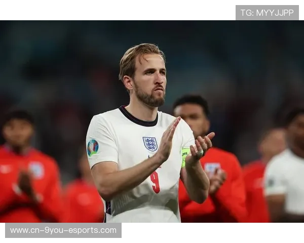 凯恩断球后推反击，热刺攻势持续快速推进